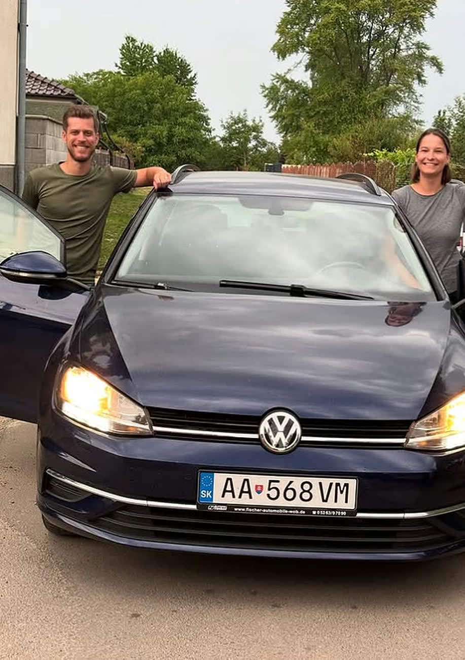 Odovzdanie Volkswagenu Golf Variant novým majiteľom